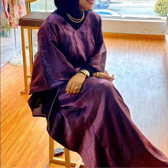 Beautiful Mercury Metallic Kaftan - Picture 4 of 8